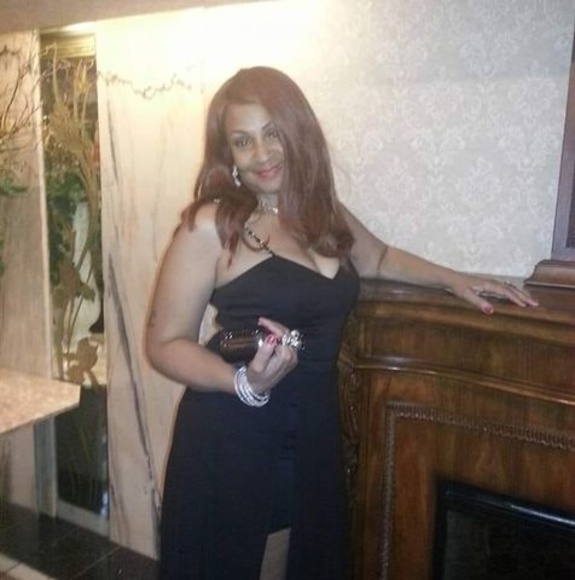 Meet your Posher, Debora - Picture 1 of 1